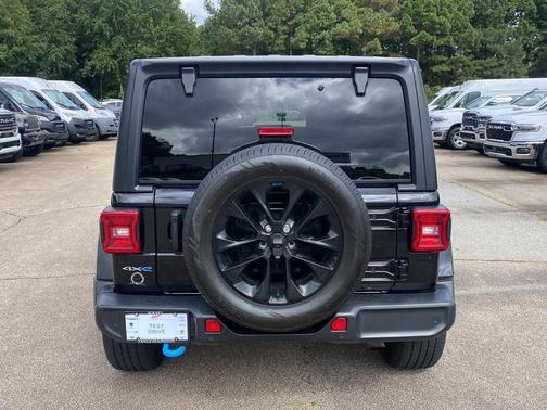 2022 Jeep Wrangler Unlimited 4xe Sahara