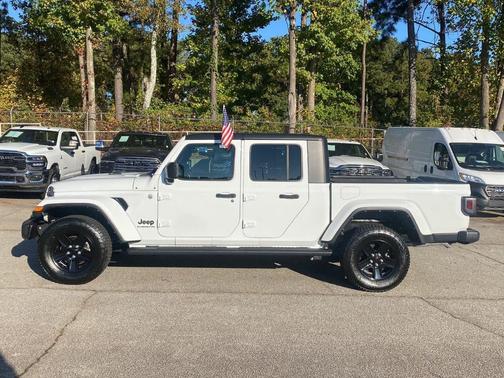 2021 Jeep Gladiator Sport