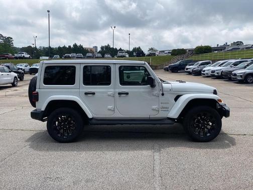 2022 Jeep Wrangler Unlimited 4xe Sahara