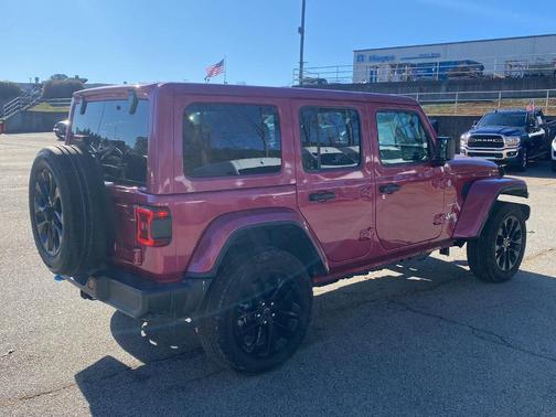 2024 Jeep Wrangler 4xe Sahara