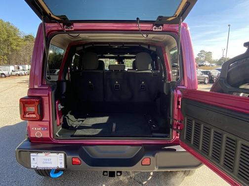 2024 Jeep Wrangler 4xe Sahara