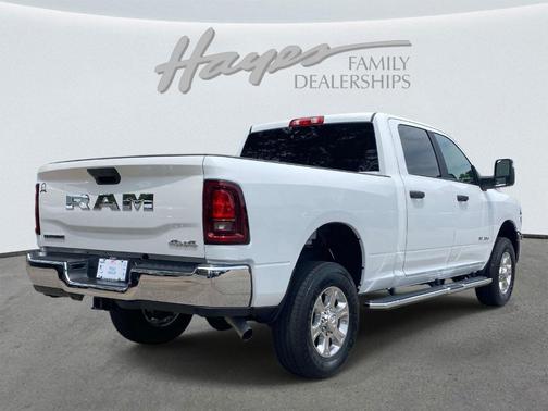 Bright White Clearcoat 2026 RAM 2500 Big Horn