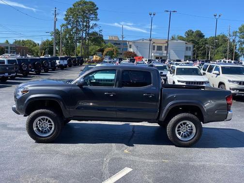 2020 Toyota Tacoma SR5