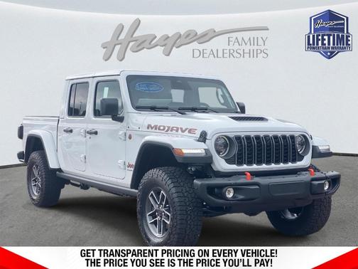 Bright White Clearcoat 2026 Jeep Gladiator Mojave