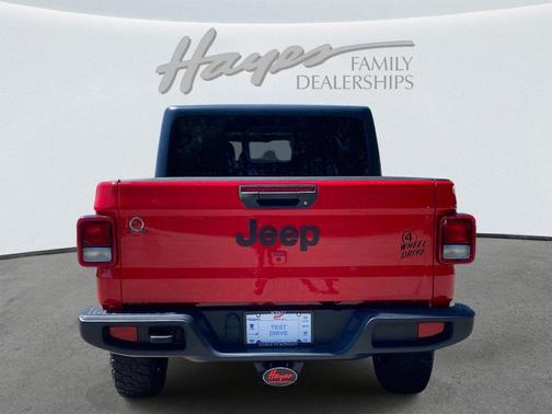 Firecracker Red Clearcoat 2021 Jeep Gladiator Sport