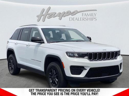 Bright White Clearcoat 2025 Jeep Grand Cherokee Laredo