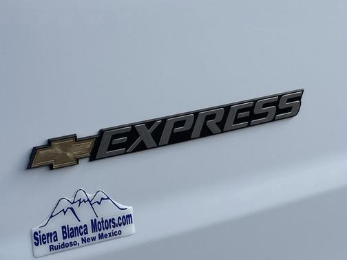 2025 Chevrolet Express 2500 Work Van