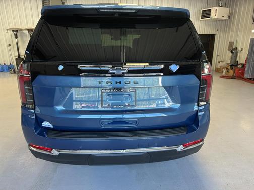 2025 Chevrolet Tahoe LS