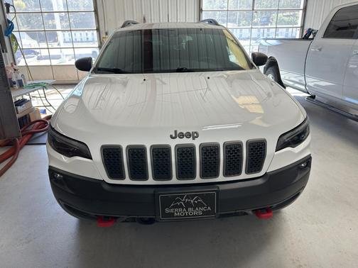 2021 Jeep Cherokee Trailhawk