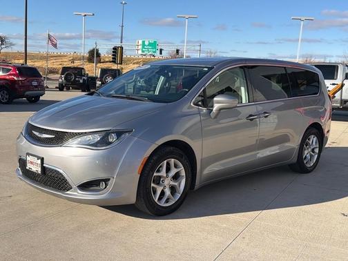 2019 Chrysler Pacifica Touring Plus