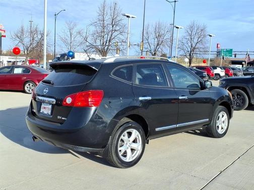 2011 Nissan Rogue SV