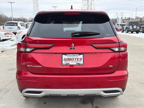 2024 Mitsubishi Outlander SE