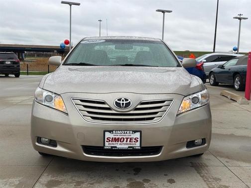Tan 2007 Toyota Camry XLE