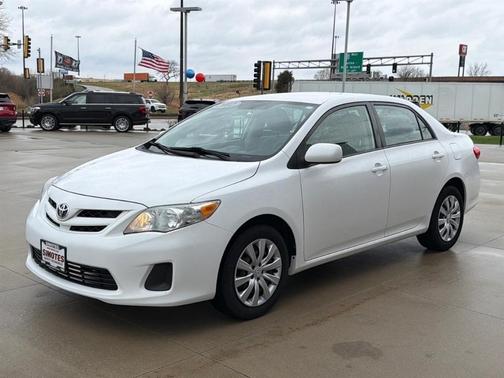 Super White 2012 Toyota Corolla LE