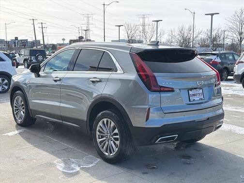 2024 Cadillac XT4 Premium Luxury
