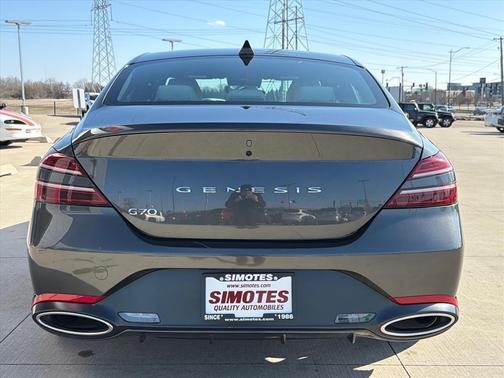 2025 Genesis G70 2.5T