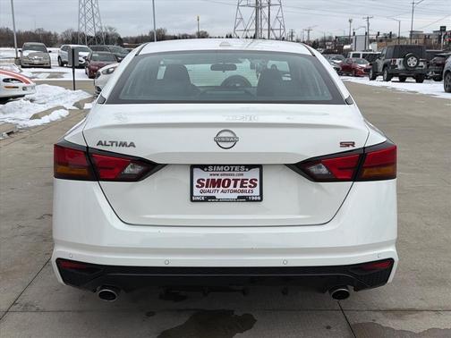 2025 Nissan Altima SR