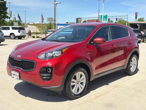 Red 2019 Kia Sportage LX