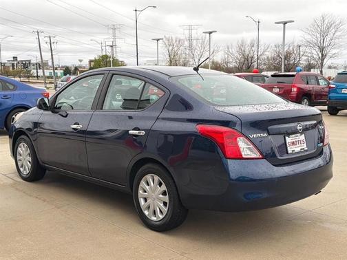 Blue Onyx 2012 Nissan Versa 1.6 SV