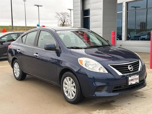 Blue Onyx 2012 Nissan Versa 1.6 SV