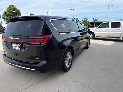 Black 2026 Chrysler Pacifica Limited