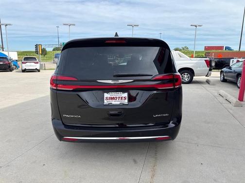 Black 2026 Chrysler Pacifica Limited