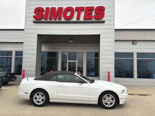 2014 Ford Mustang V6
