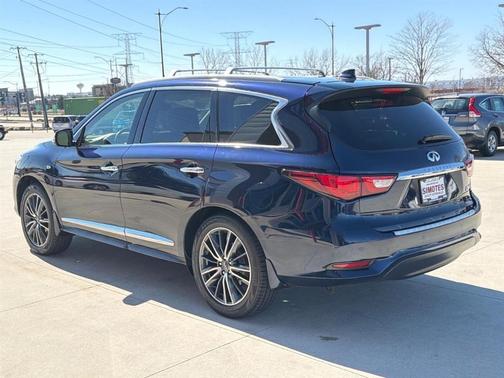 2017 INFINITI QX60 Base