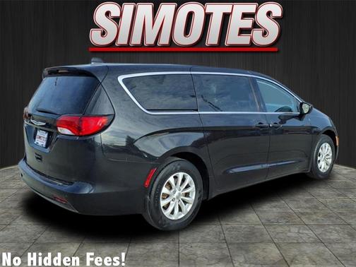 Black 2019 Chrysler Pacifica LX