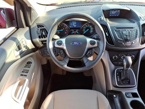 Red 2013 Ford Escape SE