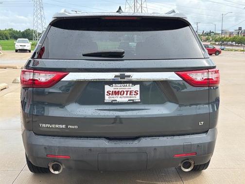 Dark Gray 2018 Chevrolet Traverse LT Cloth