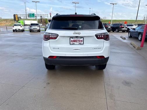 Bright White Clearcoat 2026 Jeep Compass Limited