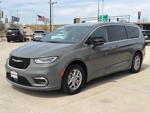 Ceramic Gray 2025 Chrysler Pacifica Select
