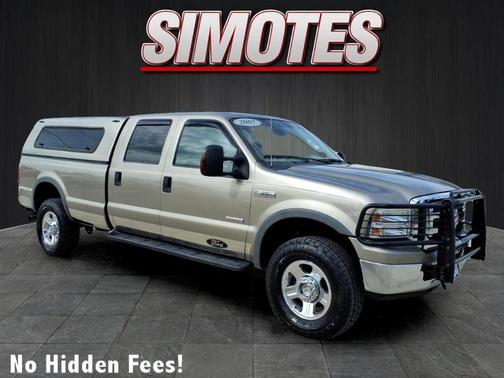 Beige 2005 Ford F-350 XLT