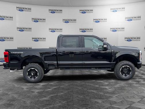 Agate Black Metallic 2026 Ford F-350 XLT