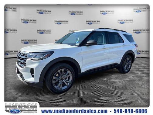 Star White Metallic Tri-Coat 2026 Ford Explorer Active