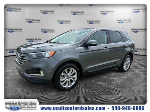 2022 Ford Edge Titanium
