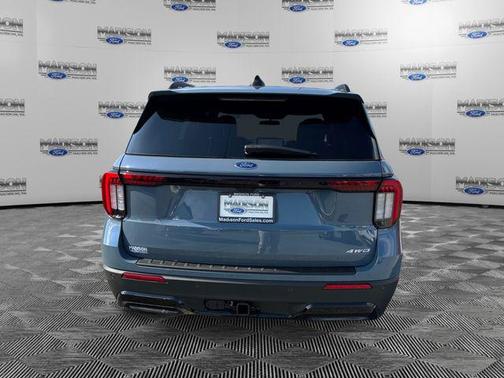 Vapor Blue Metallic 2026 Ford Explorer ST-Line