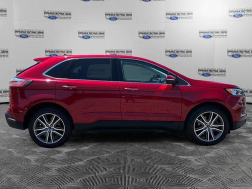 Rapid Red Metallic Tinted Clearcoat 2023 Ford Edge Titanium