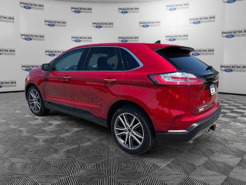Rapid Red Metallic Tinted Clearcoat 2023 Ford Edge Titanium