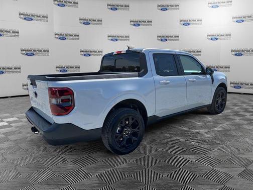 Space White Metallic 2026 Ford Maverick Lariat