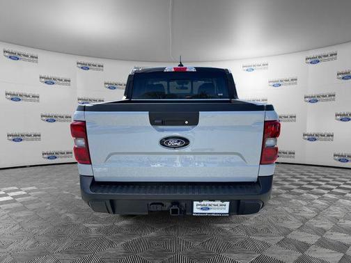 Space White Metallic 2026 Ford Maverick Lariat