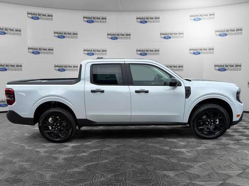 Space White Metallic 2025 Ford Maverick XLT