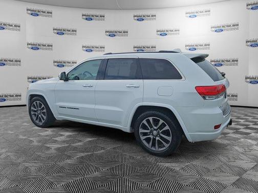 Bright White Clearcoat 2017 Jeep Grand Cherokee Overland