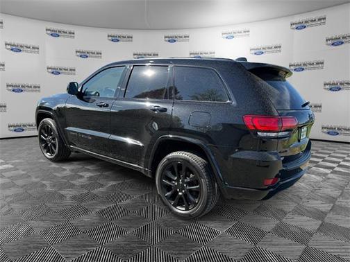 2021 Jeep Grand Cherokee Laredo