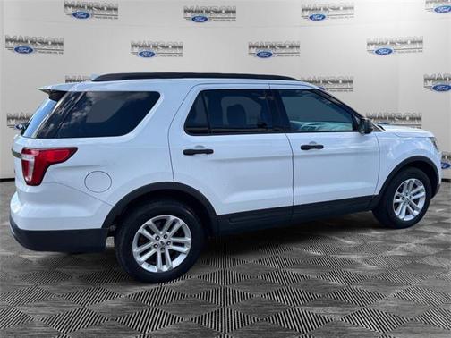 2017 Ford Explorer Base