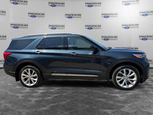 Blue Metallic 2023 Ford Explorer Platinum