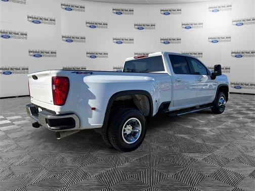 2024 Chevrolet Silverado 3500 LT