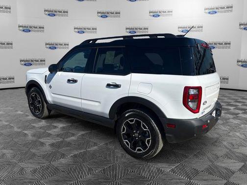 Oxford White 2026 Ford Bronco Sport Outer Banks
