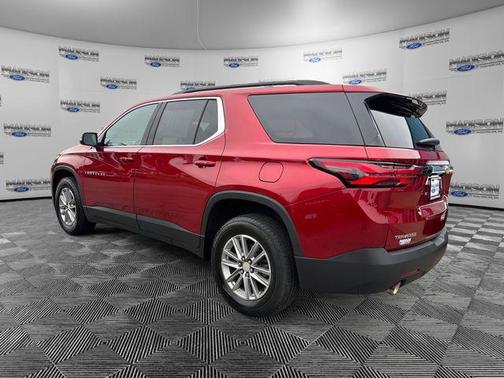 Radiant Red Tintcoat 2023 Chevrolet Traverse LT